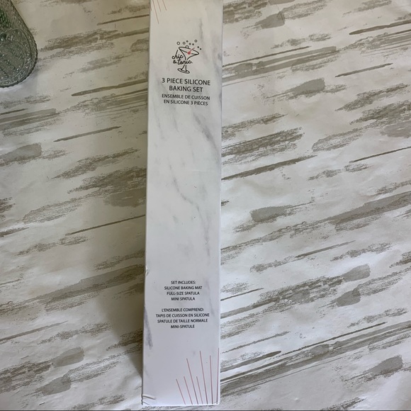 Chic & Tonic Silicone Baking Set Mat & 2 Size Spatulas Blues - Picture 8 of 9